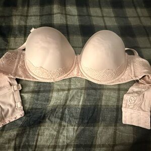 Lace Trimmed Underwire Bra in Blush
